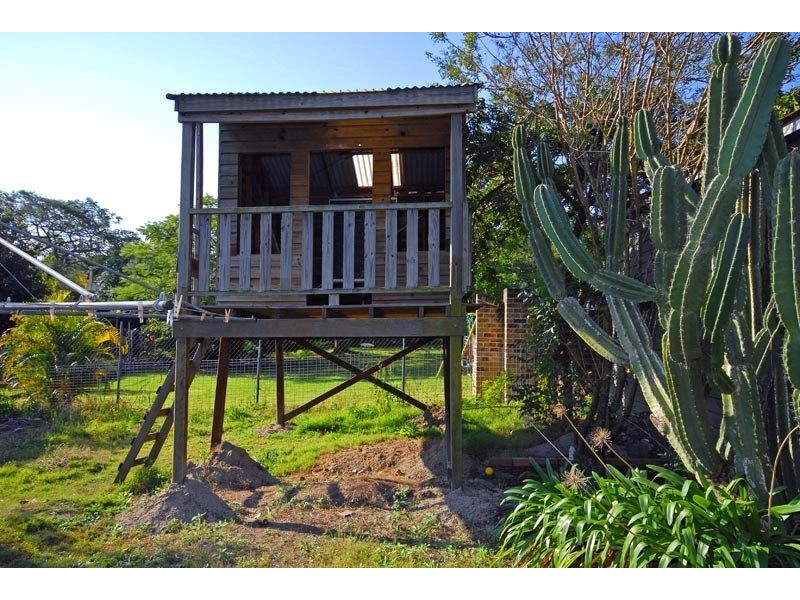 13 Archibald Street, Fairfield QLD 4103