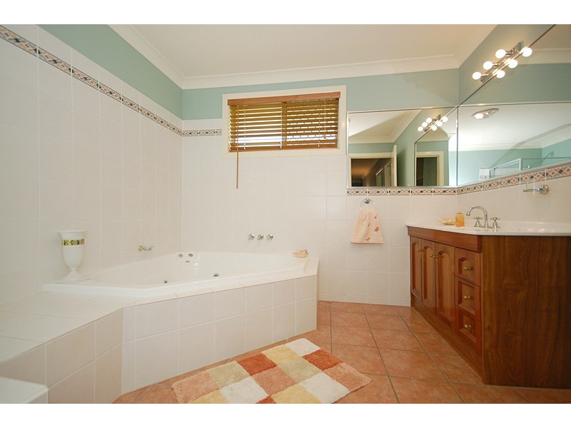 12 Vasey Street, Moorooka QLD 4105