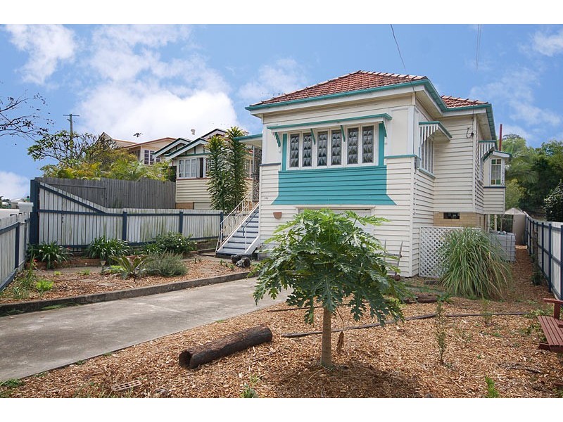 690 Logan Road, Greenslopes QLD 4120