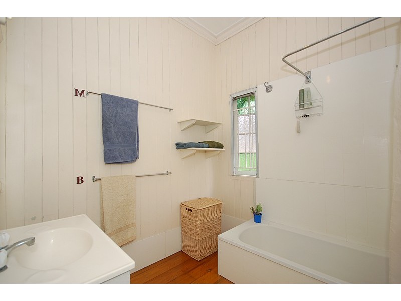 690 Logan Road, Greenslopes QLD 4120