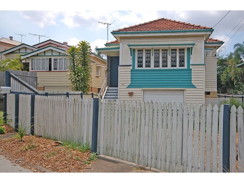 690 Logan Road, Greenslopes QLD 4120