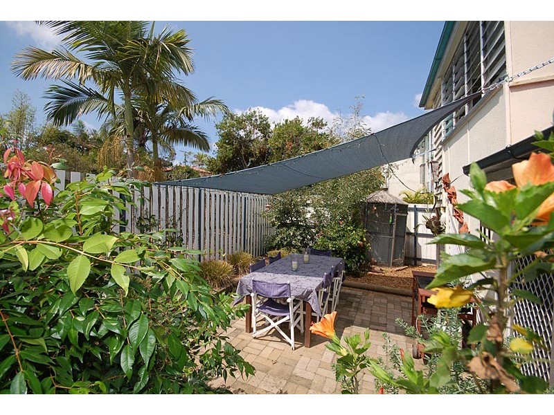 690 Logan Road, Greenslopes QLD 4120