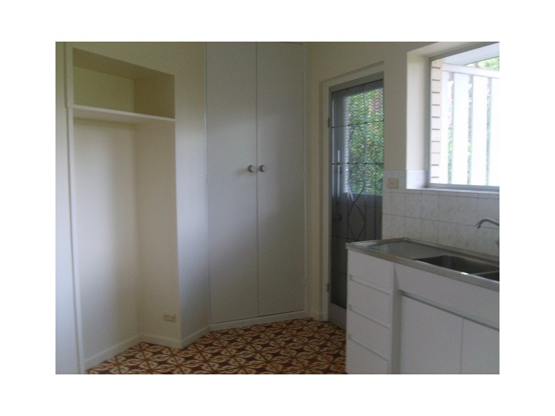 27 Wonderlost Outlook, Annerley QLD 4103