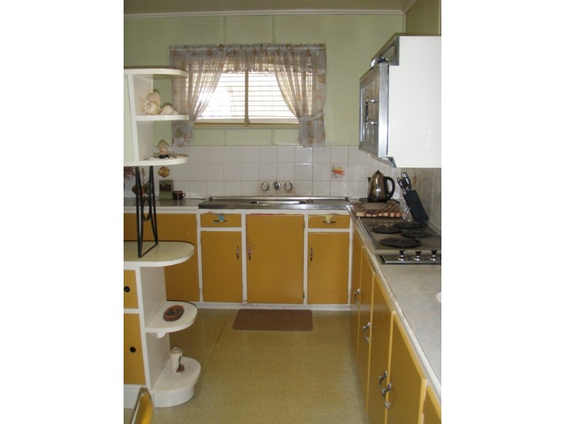 18  Burgess Street, Salisbury QLD 4107