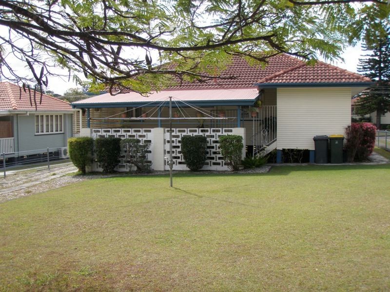 18  Burgess Street, Salisbury QLD 4107