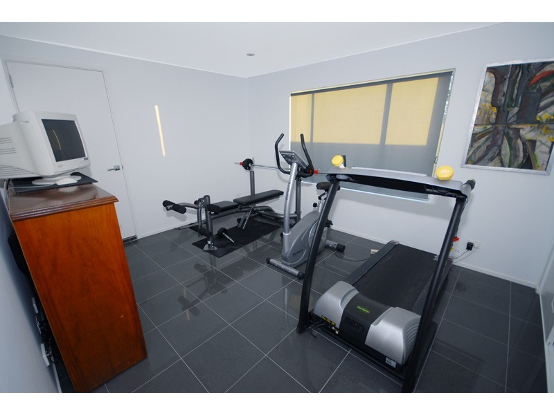 11 Crucis Street, Coorparoo QLD 4151