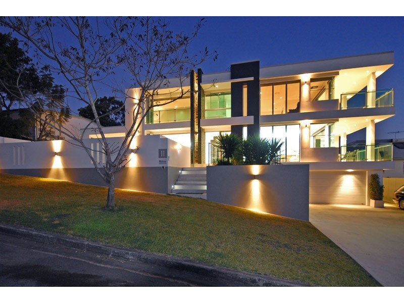 11 Crucis Street, Coorparoo QLD 4151