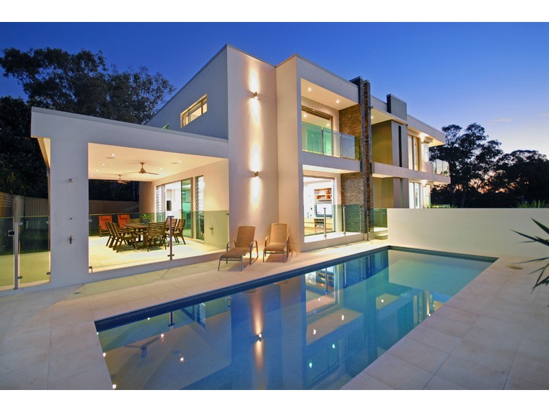 11 Crucis Street, Coorparoo QLD 4151