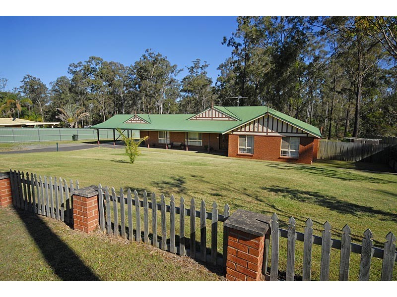 10  Kensington Drive, Munruben QLD 4125