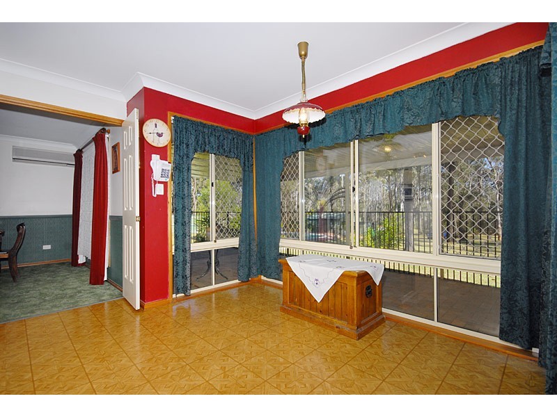 10  Kensington Drive, Munruben QLD 4125