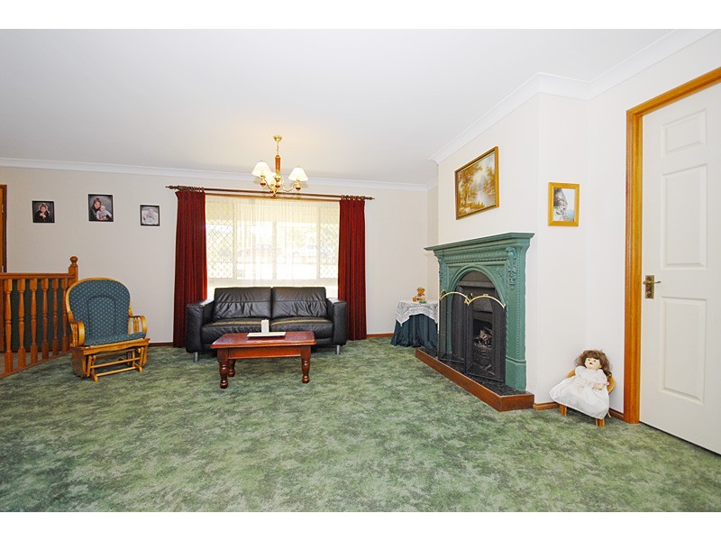 10  Kensington Drive, Munruben QLD 4125