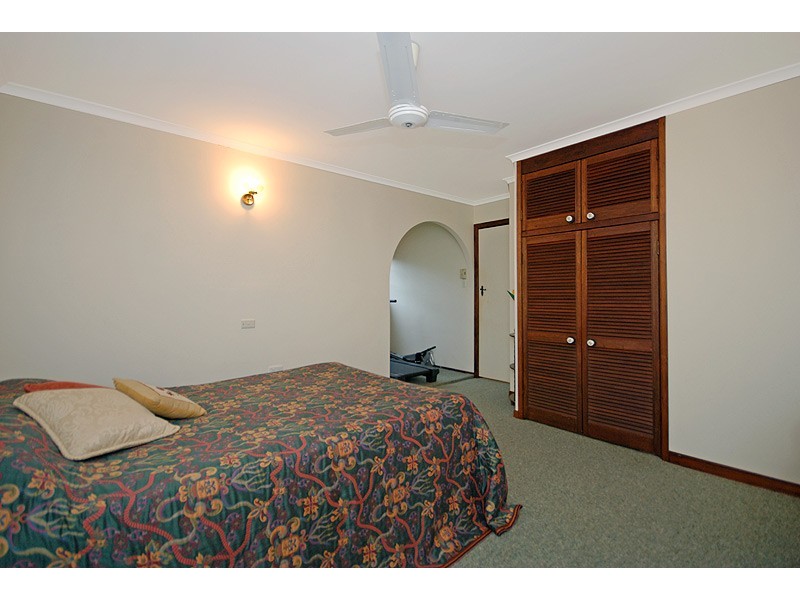 13 Dalton Street, Yeronga QLD 4104