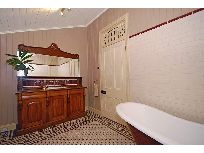 74  Ridge Street, Greenslopes QLD 4120