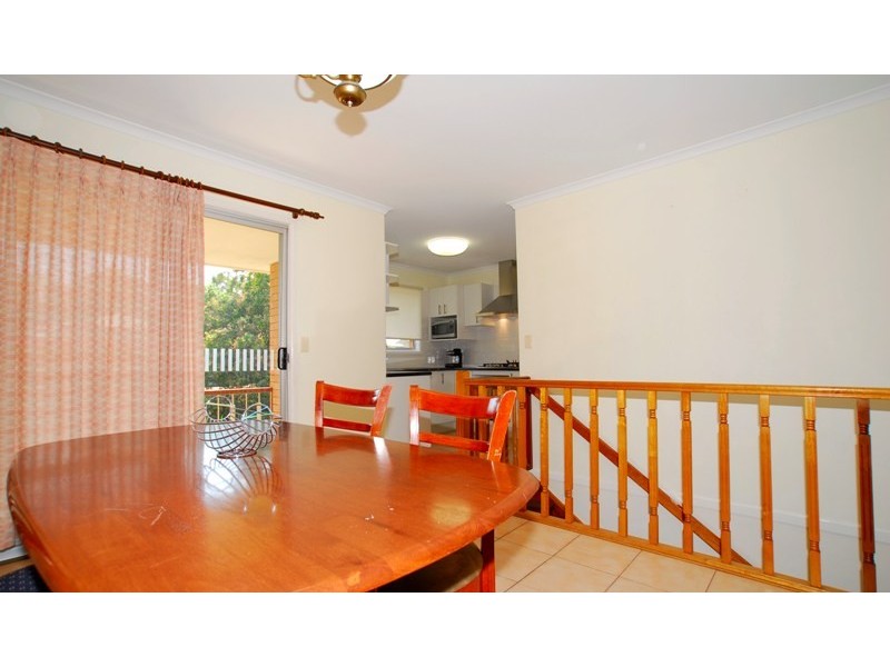 70 Woodville Place, Annerley QLD 4103