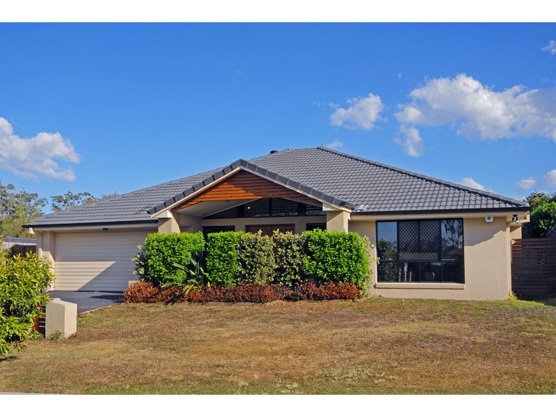 19 Watarrka Drive, Parkinson QLD 4115