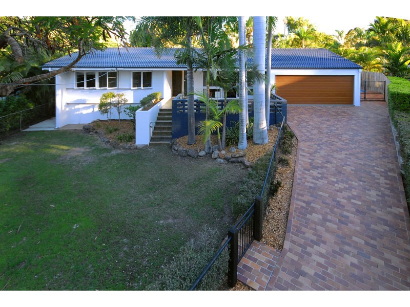 8 Oriana Crescent, Yeronga QLD 4104