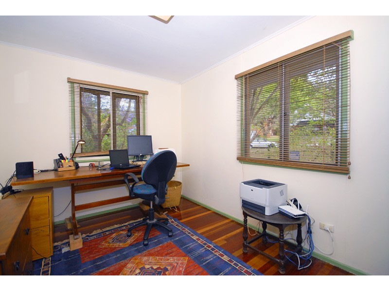 1  Ferrand Street, Tarragindi QLD 4121