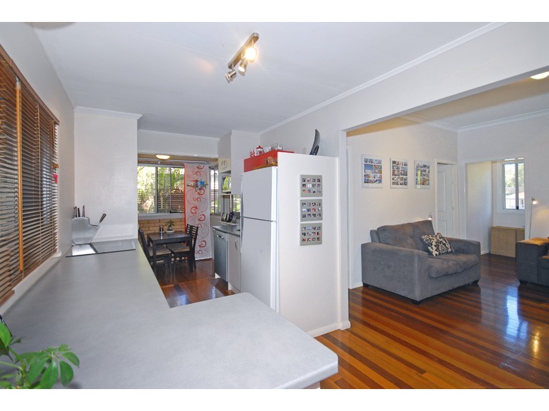 266 Oates Avenue, Holland Park QLD 4121