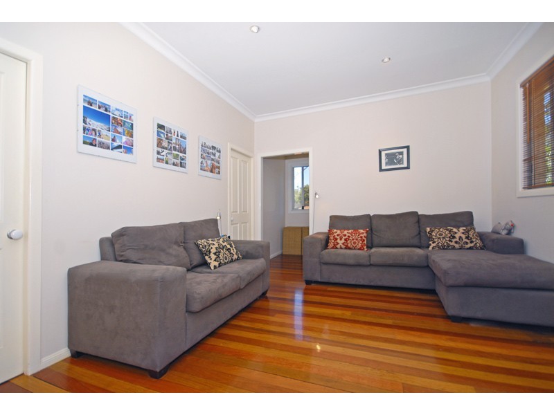 266 Oates Avenue, Holland Park QLD 4121