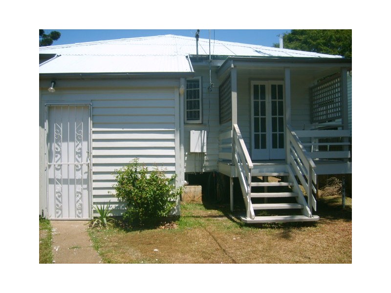 32 Hamilton Road, Moorooka QLD 4105