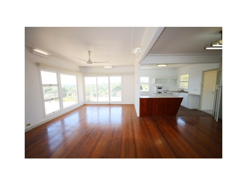 24 Charmaine Street, Moorooka QLD 4105