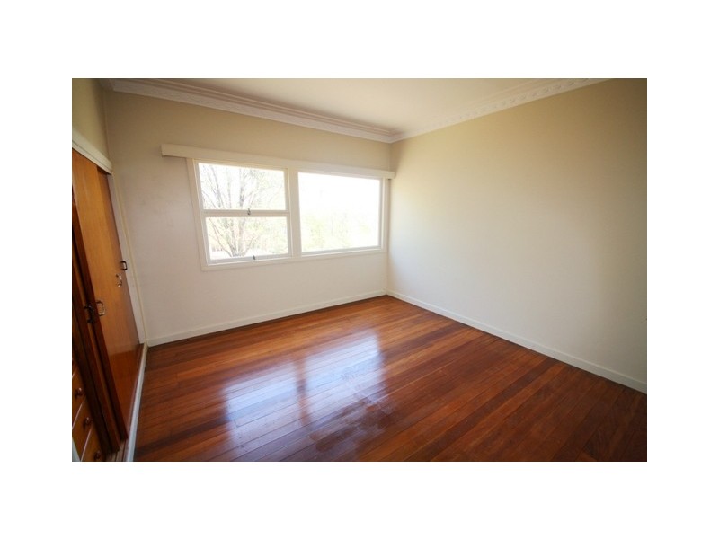 24 Charmaine Street, Moorooka QLD 4105