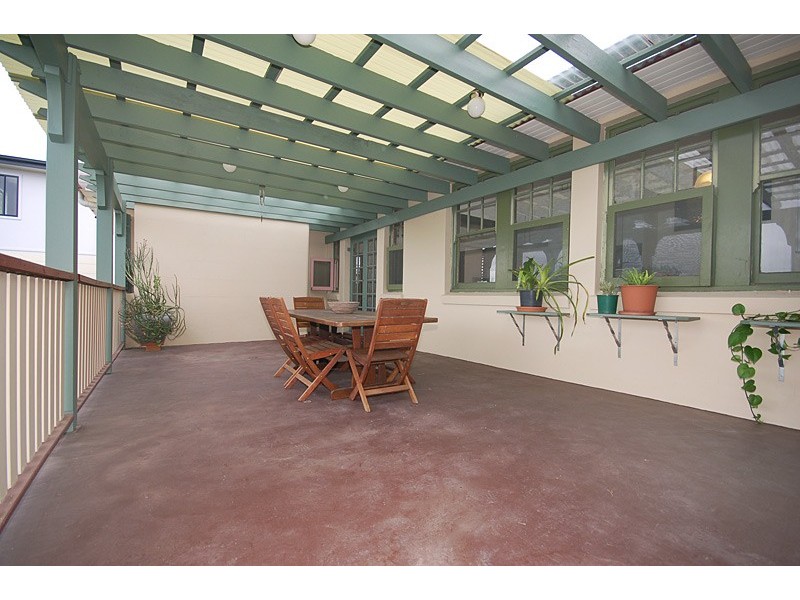 27 Mackie Street West, Moorooka QLD 4105