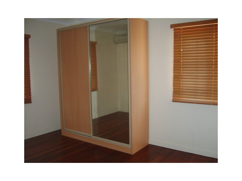 19 Andrew Avenue, Tarragindi QLD 4121