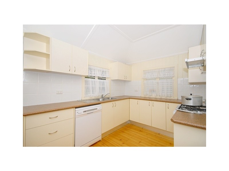 30 Koala Road, Moorooka QLD 4105