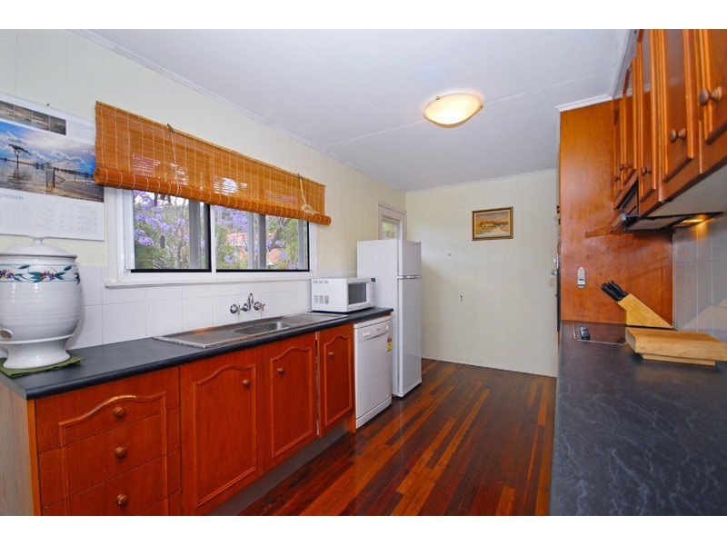 1 Ferrand Street, Tarragindi QLD 4121