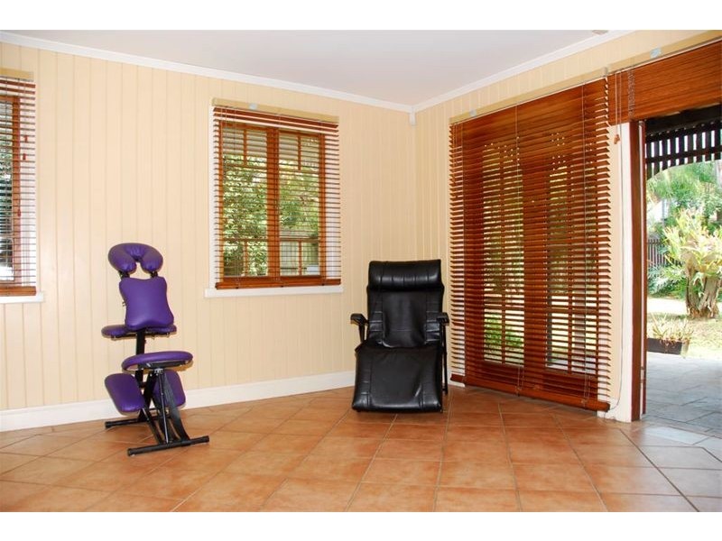 11 Violet Street, Yeronga QLD 4104