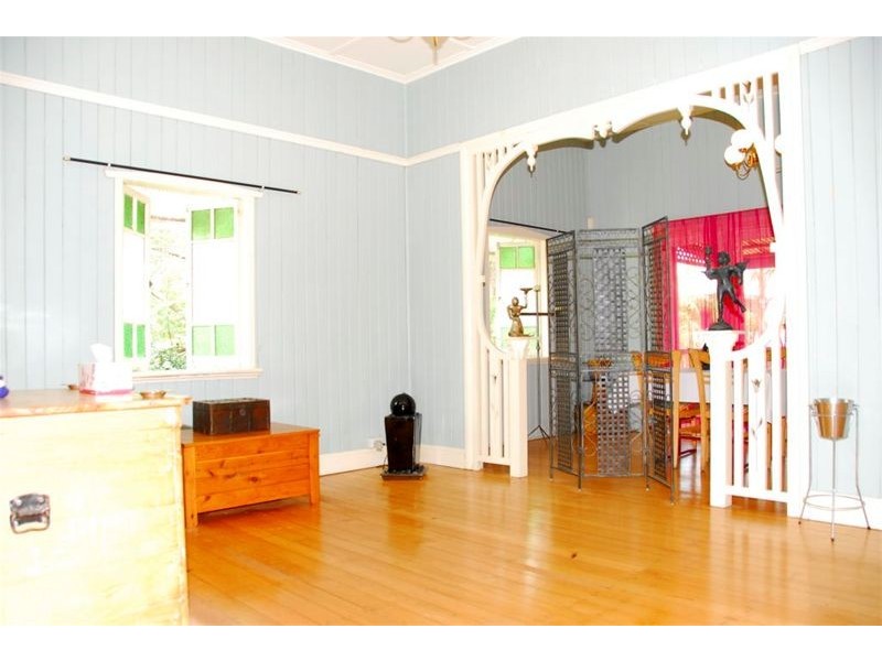 11 Violet Street, Yeronga QLD 4104