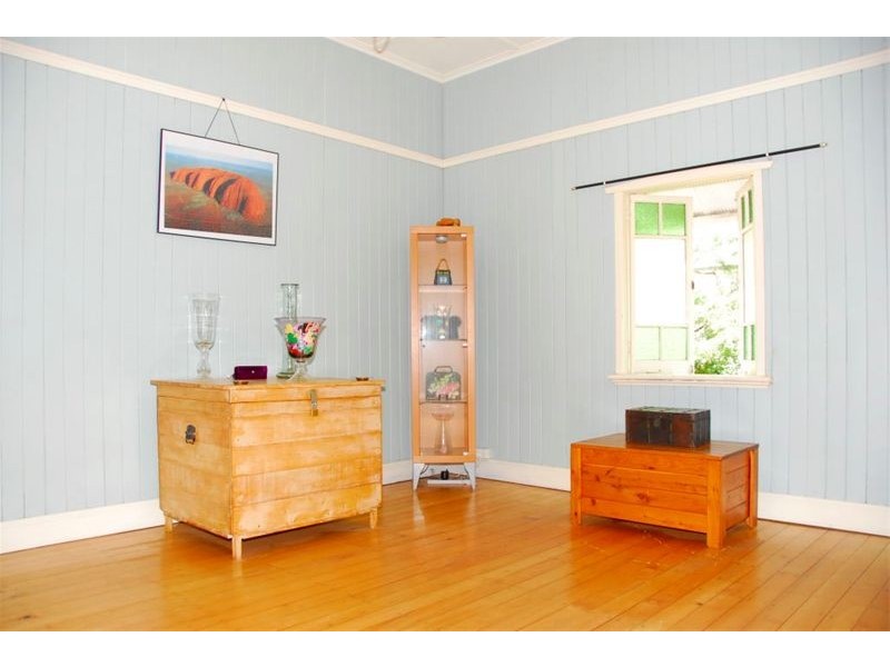 11 Violet Street, Yeronga QLD 4104