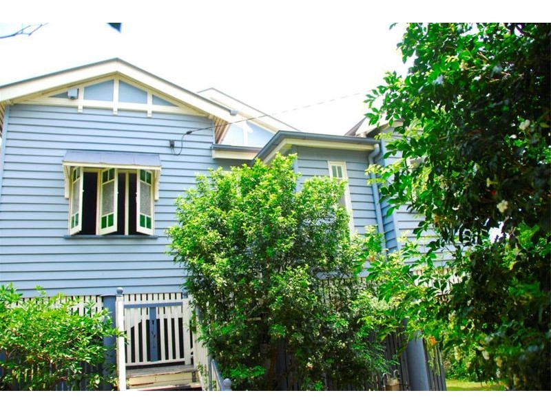 11 Violet Street, Yeronga QLD 4104