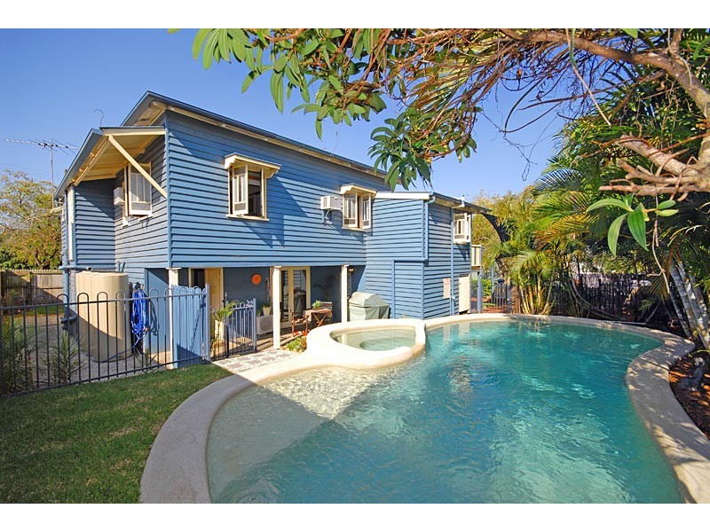 1  Laura Street, Tarragindi QLD 4121