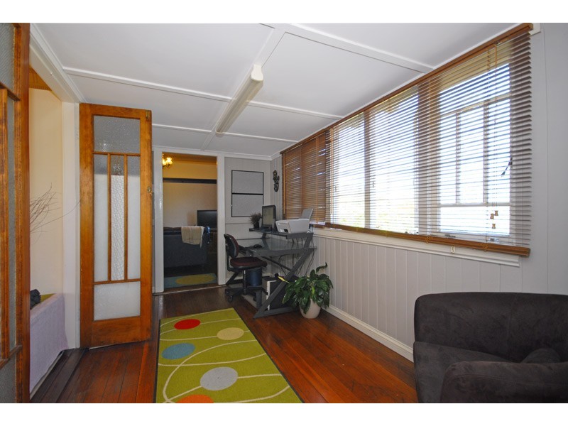 1  Laura Street, Tarragindi QLD 4121