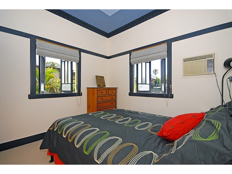 1  Laura Street, Tarragindi QLD 4121