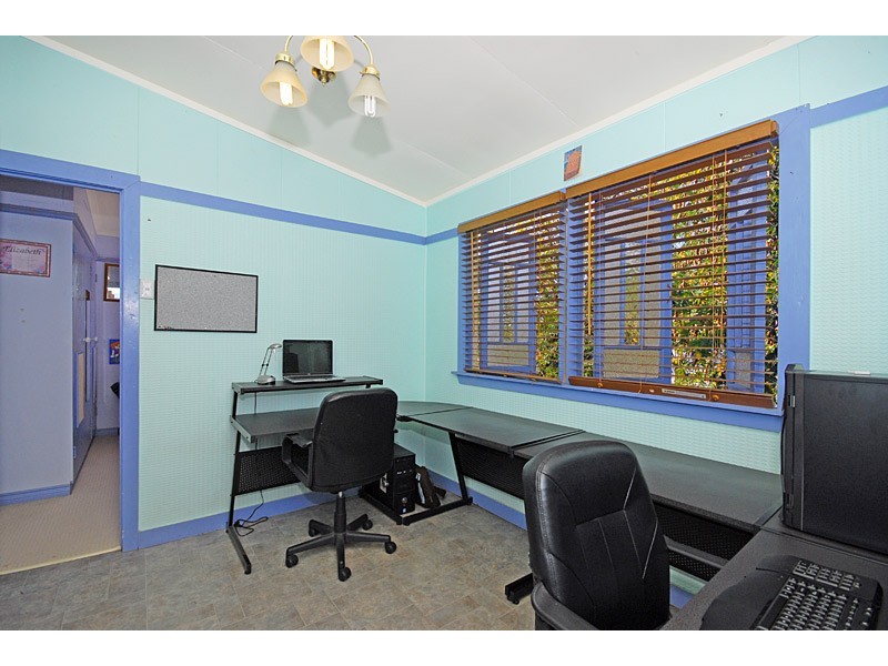 1  Laura Street, Tarragindi QLD 4121