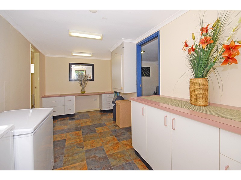 1  Laura Street, Tarragindi QLD 4121