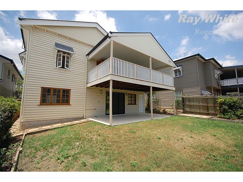 205  Ekibin Road East, Tarragindi QLD 4121