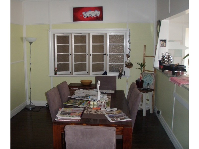 845 LOGAN ROAD, Holland Park West QLD 4121