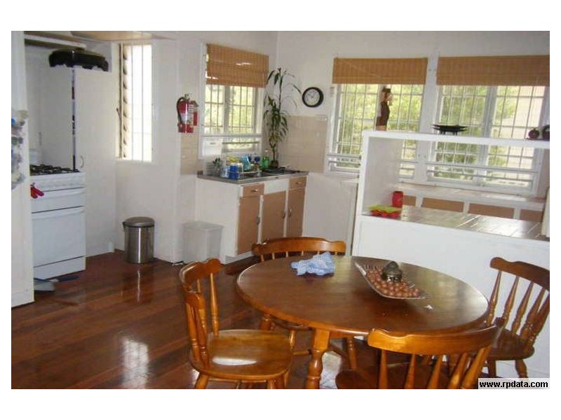 18 Upwood Street, Coopers Plains QLD 4108