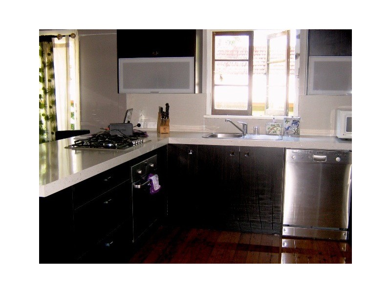 3  Robinson Street, Moorooka QLD 4105