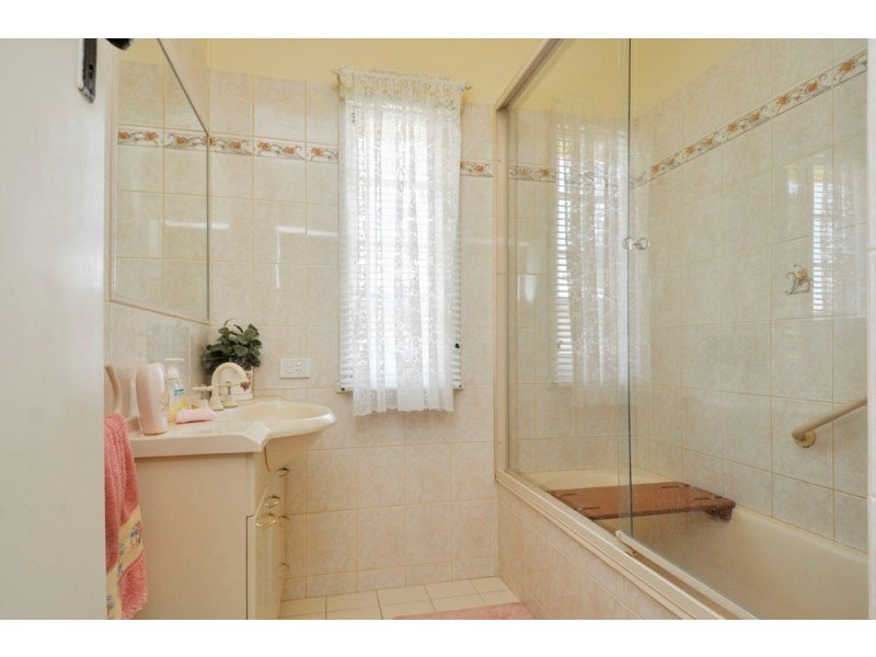23 Weal Avenue, Tarragindi QLD 4121
