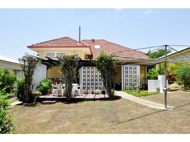 23 Weal Avenue, Tarragindi QLD 4121