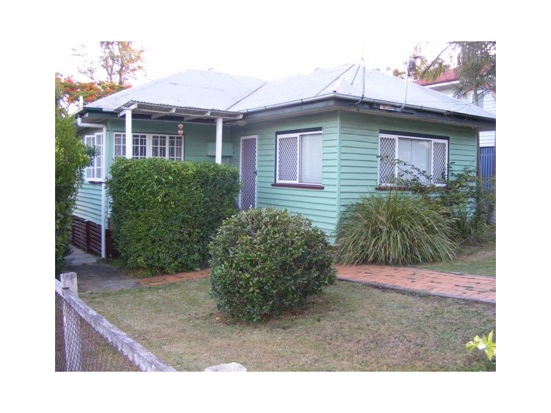 28 Dinmore Street, Moorooka QLD 4105