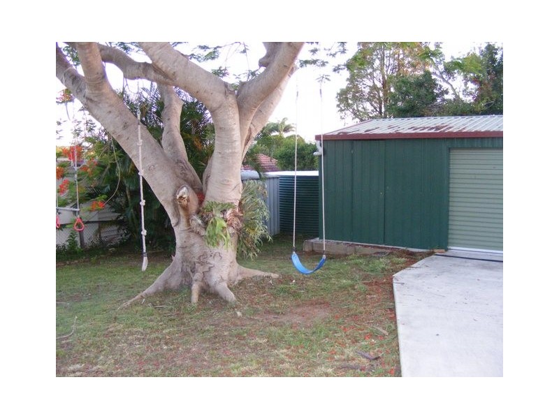 28 Dinmore Street, Moorooka QLD 4105