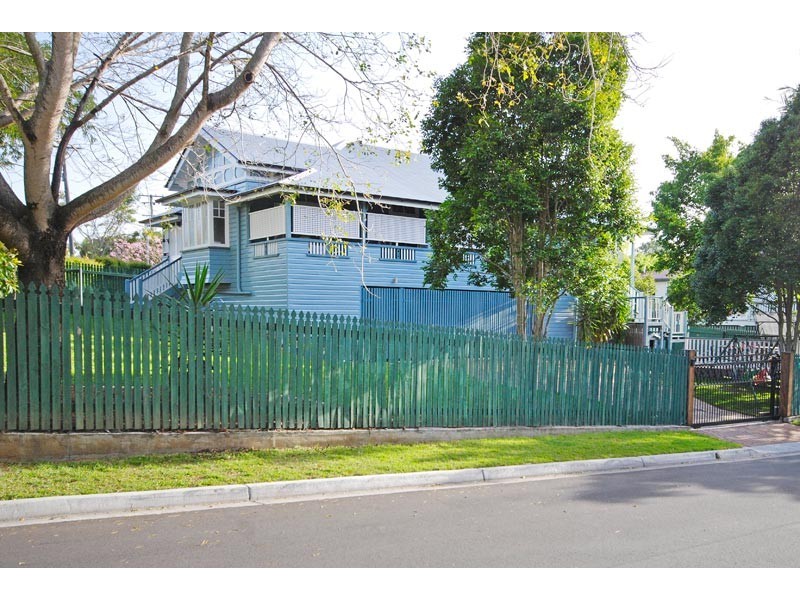 225  Ekibin Road, Tarragindi QLD 4121