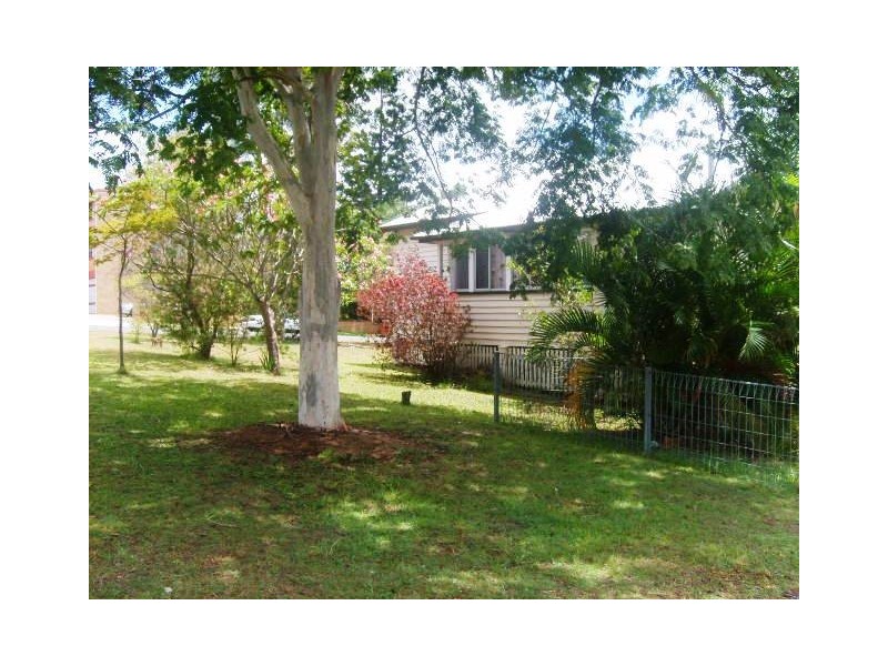 27 Gainsborough Street, Moorooka QLD 4105