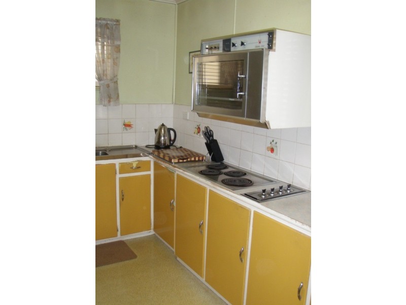 18  Burgess Street, Salisbury QLD 4107